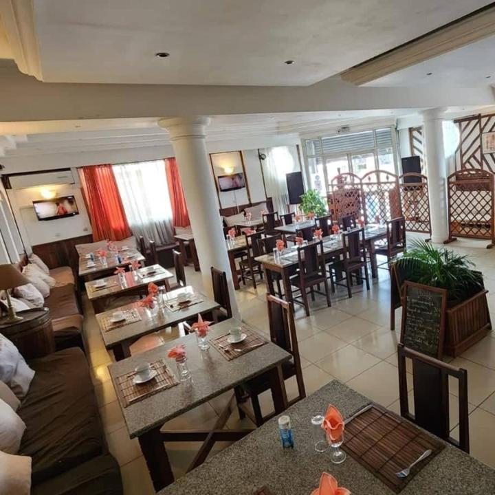 Hotel Le Relais Normand Antananarivo Exterior foto